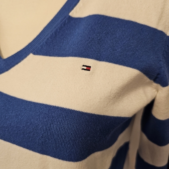 Tommy Hilfiger Blue and White Striped V-Neck Sweater Women's Size Small - Picture 3 of 10